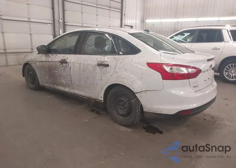 2014 Ford Focus S from USA, damaged, VIN 1FADP3E29EL237283